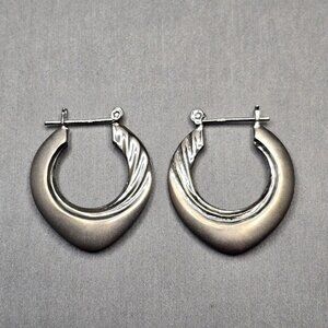 Sterling Silver 925 Hoop Earrings 1.25" Textured Ribbed Hinged Closure 6.38g